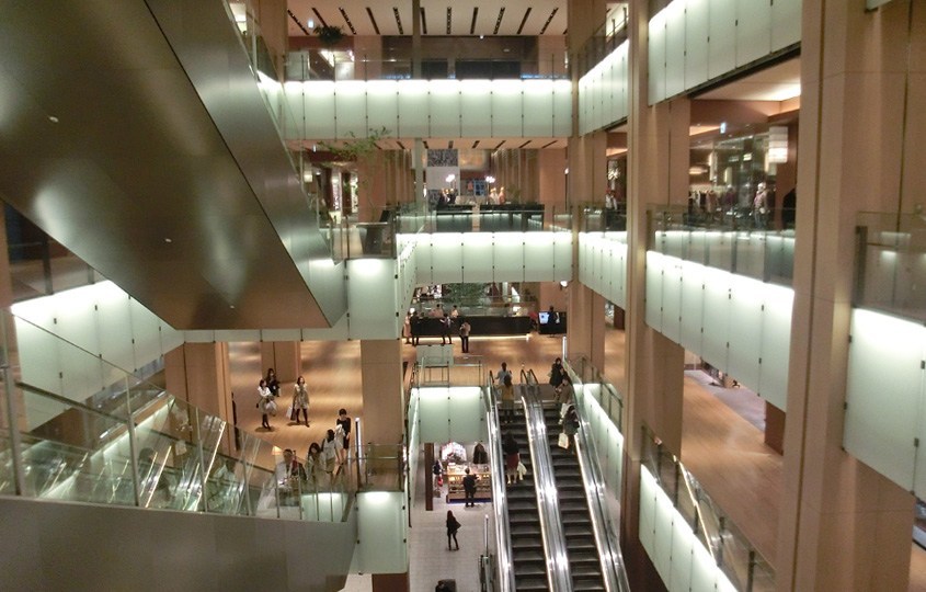 東京ミッドタウンで行われているグッドデザイン展に行って来ました。ミッドタウンの色々な場所でたくさんの展示が行われていて、さすが華やかな雰囲気です。