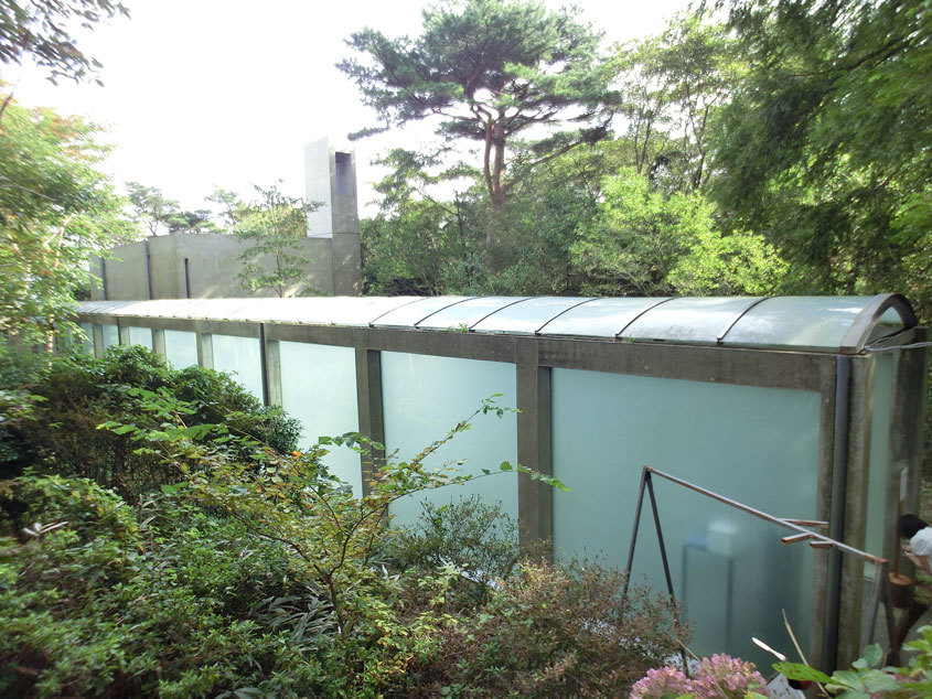 旧六甲オリエンタルホテル内にある安藤忠雄氏設計の教会。