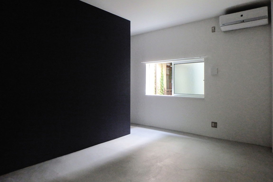 宿泊室のアクセントカラーは紫。