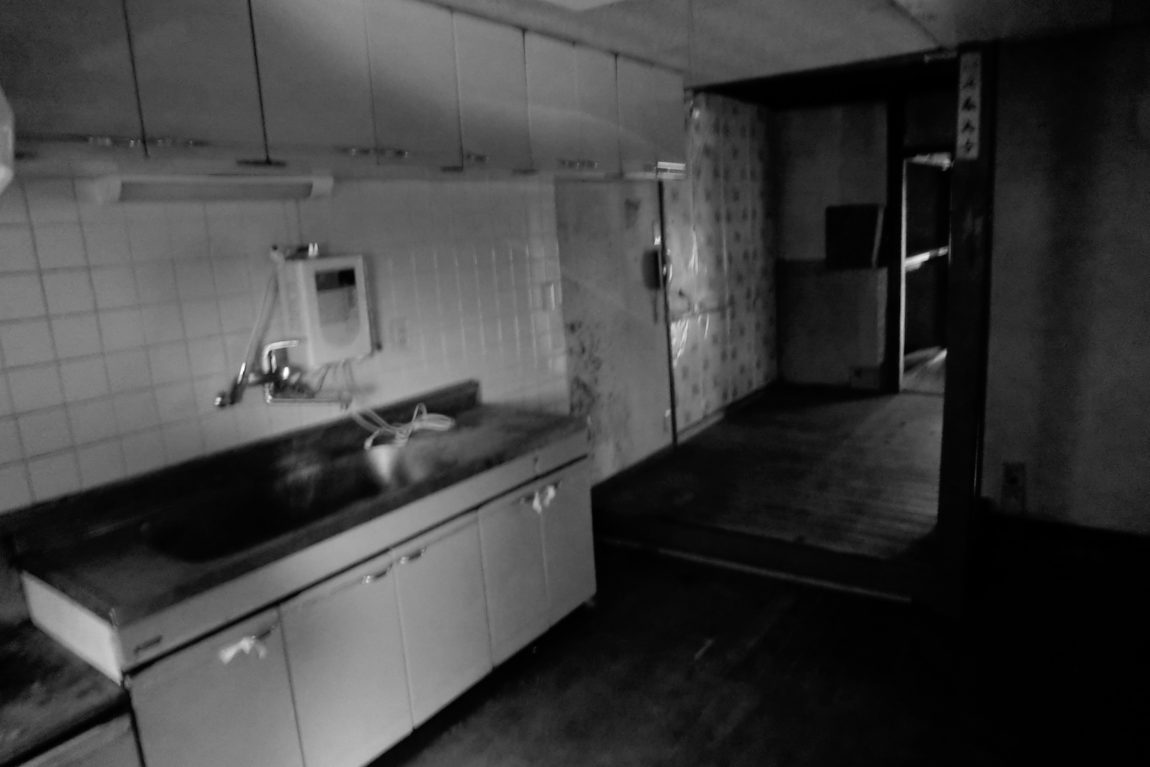 計画前のキッチン。